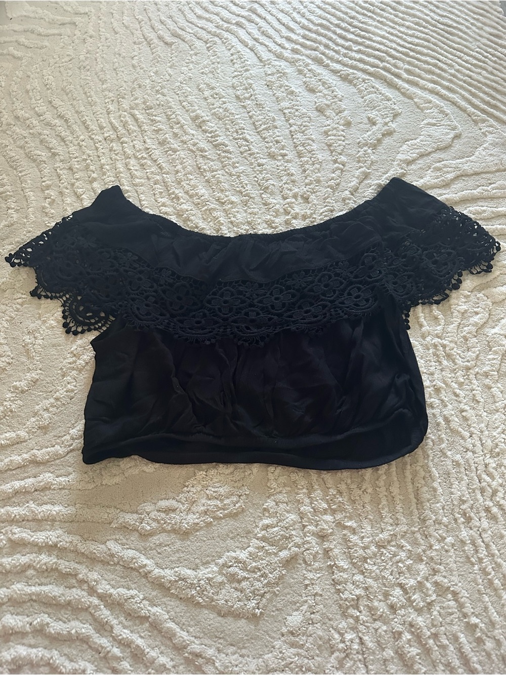Charlotte Russe Black Off-Shoulder Lace Crop Top